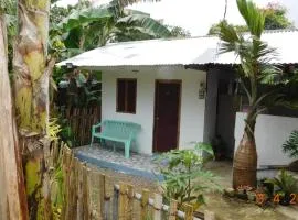 Cute Quiet Private Room w own Kitchen, CR, Porch