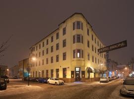 布里奥尼套房酒店，位于俄斯特拉发的公寓式酒店