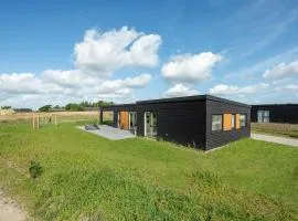 4 Bedroom Stunning Home In Løgstrup