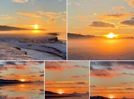 Watersedge Retreat, views, sunsets, dogs welcome