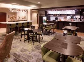 Courtyard by Marriott Pensacola，位于彭萨科拉的酒店