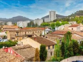 Spacious Apartment in Vallauris for Art Lovers