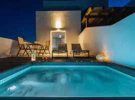 Divaly Suite - private heated jacuzzi