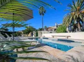 Lovely Appartment 'Solana' with big garden, nice pool