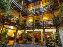 La Casona de la Ronda Hotel Boutique & Luxury Apartments，位于基多Carmen Alto Monastery附近的酒店