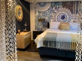 Het Atelier, sfeervolle B&B compleet appartement in hartje Staphorst，位于斯塔普霍斯特的酒店
