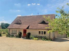 Meadow Cottage in Hampshire's Test Valley，位于安德沃的酒店