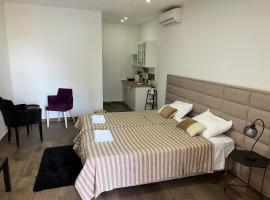 Studio apartment Vukcevic 2，位于波德戈里察的酒店