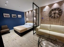 Aparthotel Luz de Gades - Suites Spa Gym - Adults Only，位于加的斯卡斯蒂略·圣卡塔利娜附近的酒店