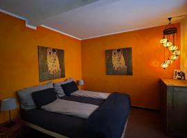 Charming Room in the heart of Locarno，位于洛迦诺的民宿