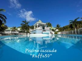 Kaffa50 - Plage& 3Piscines - Anse Marcel，位于Anse Marcel 的海滩短租房