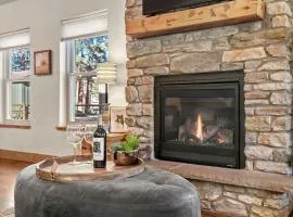 Black Bear Cabin with Hot Tub