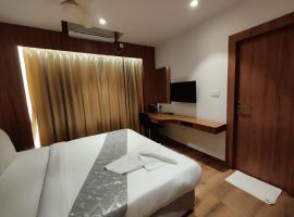 STAYMAKER Hotel Mohan Palace，位于Baharampur的酒店