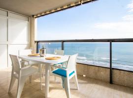 ESPACIO 18 - Primera Línea de Playa，位于库列拉的酒店