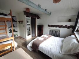 Chez Pierrot Chambres d'hôtes B&B，位于瓦卢伊斯的住宿加早餐旅馆