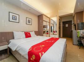 RedLiving Apartemen Easton Park Jatinangor - Azhimah Rooms，位于Sumedang的酒店