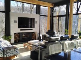 Magnifique Chalet En Montagne，位于Shefford的酒店