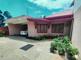 Thuvaraga Inn，位于努沃勒埃利耶的民宿