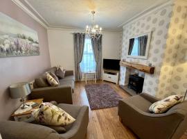 Scoresby Hideaway - Whitby Holiday Home，位于惠特比的酒店