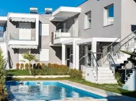 Ofrynio Luxury Apartments & Pool