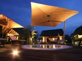 Buffalo Thorn Lodge