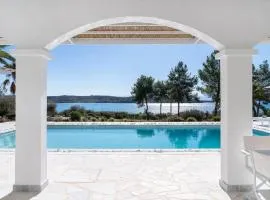 Beachfront Villa Seascape in the Greek Riviera