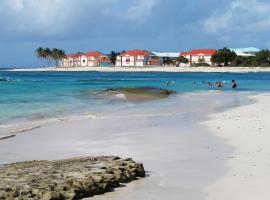 Crystal Beach Appart vue mer 7 à 9p, accès direct plage et piscine，位于Sèze的酒店
