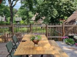 NEU! Alte Schule Jarnsen Oberstübchen mit Balkon