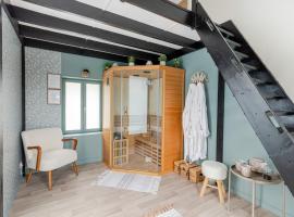 La Maison Melo - Jacuzzi et Sauna - proche de la plage，位于圣梅卢瓦代翁德的酒店