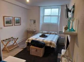 The Wee Room -Stay Where All St Andrews is on the Doorstep!