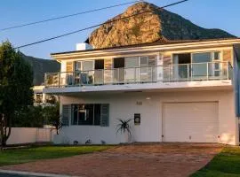 Hermanus Family Getaway - Near The Beach