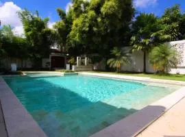 White Moon - Dream 5br Villa in Legian close to the Beach