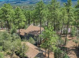 Mountain Cabin Retreat in the Pines，位于普雷斯科特的木屋