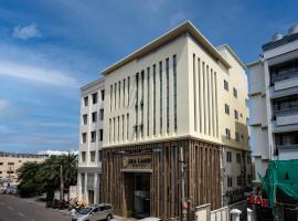 Hotel Sea Land，位于根尼亚古马里的酒店