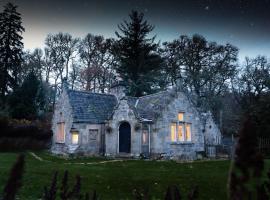 West Lodge - Seasgair Lodges，位于金克雷格的酒店