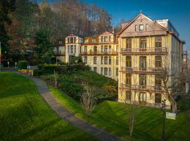 瓦尔肯堡公园酒店，位于法尔肯堡的酒店