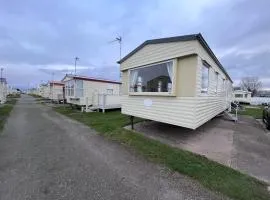 3 Bedroom 8 Berth cosy static family caravan