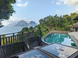 Perch El Nido's Seaview Villas Maremegmeg，位于爱妮岛的别墅