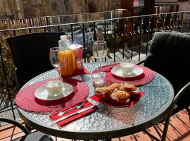 El Balc&oacute;n de San Juan，位于索里亚的带停车场的酒店