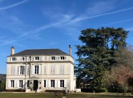 La maison au cèdre，位于马尔萨克的酒店