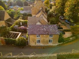 Cotswolds Corner Cottage，位于莫顿因马什的自助式住宿