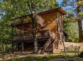 Lil' Treehouse Cabin