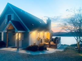 Blue Moon Cottage，位于Blue Eye的酒店