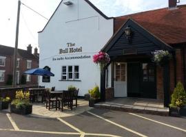 The Bull Hotel，位于Downton的酒店