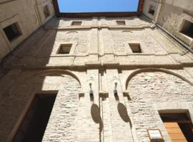 Relais Degli Scalzi，位于Sassoferrato的酒店