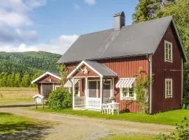 Nice Home In Stöllet With Kitchenette