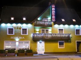 波希米亚罗蒂尼酒店，位于Lomnice nad Lužnicí的酒店