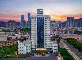 长沙步行街国金中心亚朵酒店
