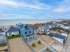 Beach View Breeze Family Holiday Home on the Shore