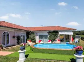 2 Bedroom Stunning Home In Flachères